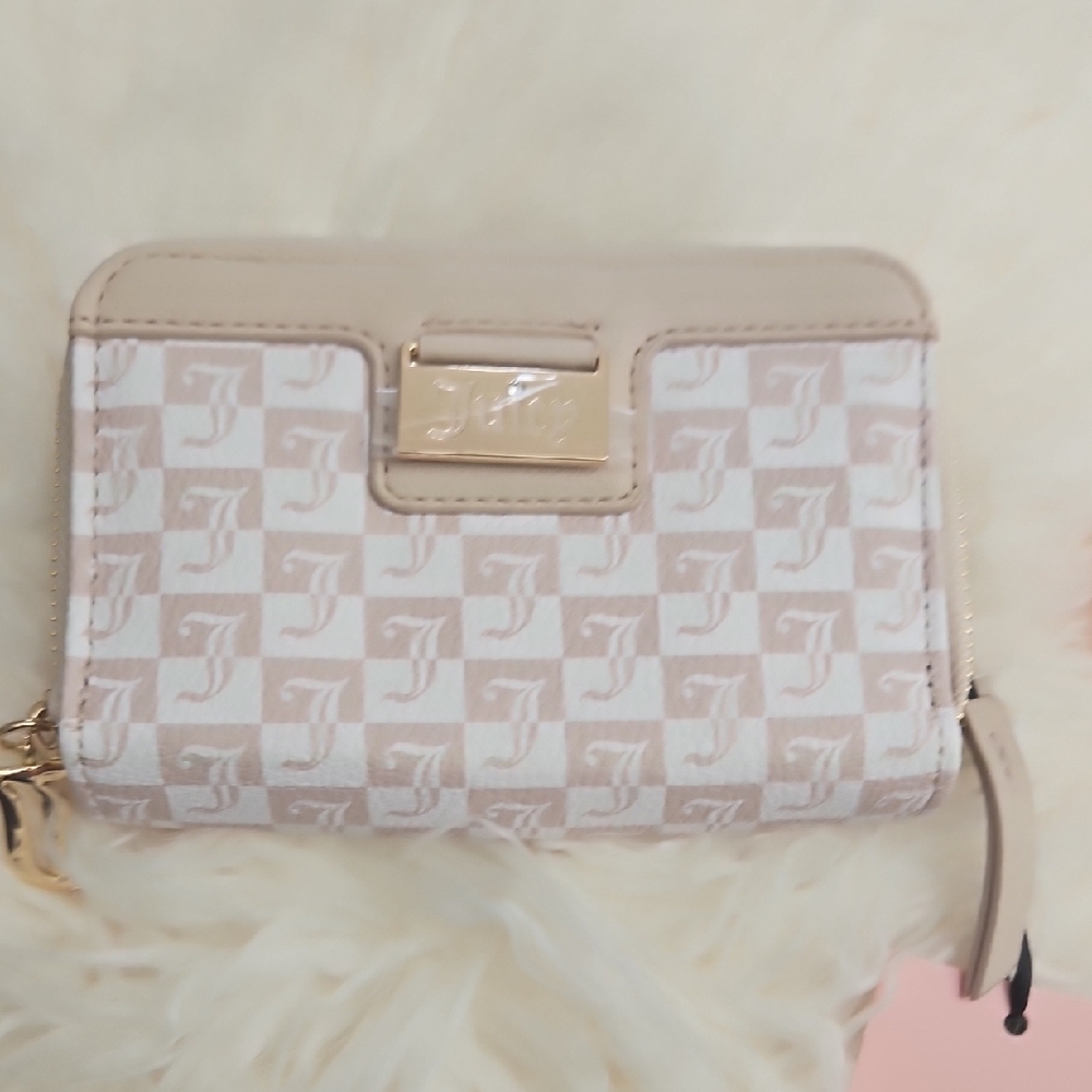 Juicy Couture Beige and Cream Wallet
